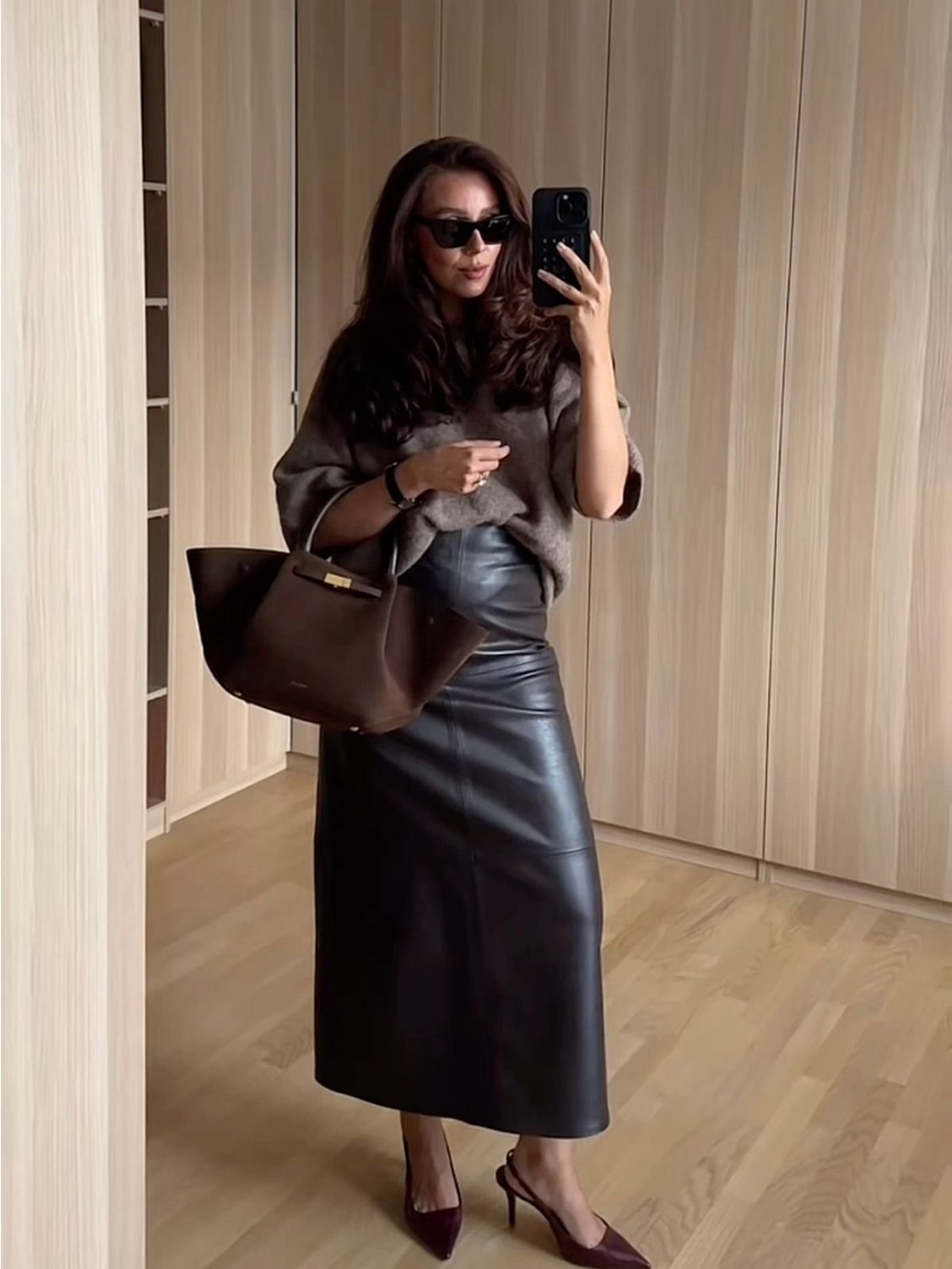 ZARA ZW COLLECTION 100% LEATHER MIDI SKIRT SIZE XS - Picture 2 of 8